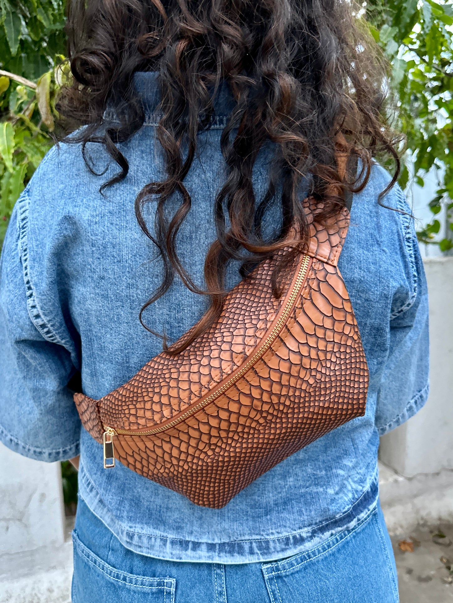 brown leather belt bag