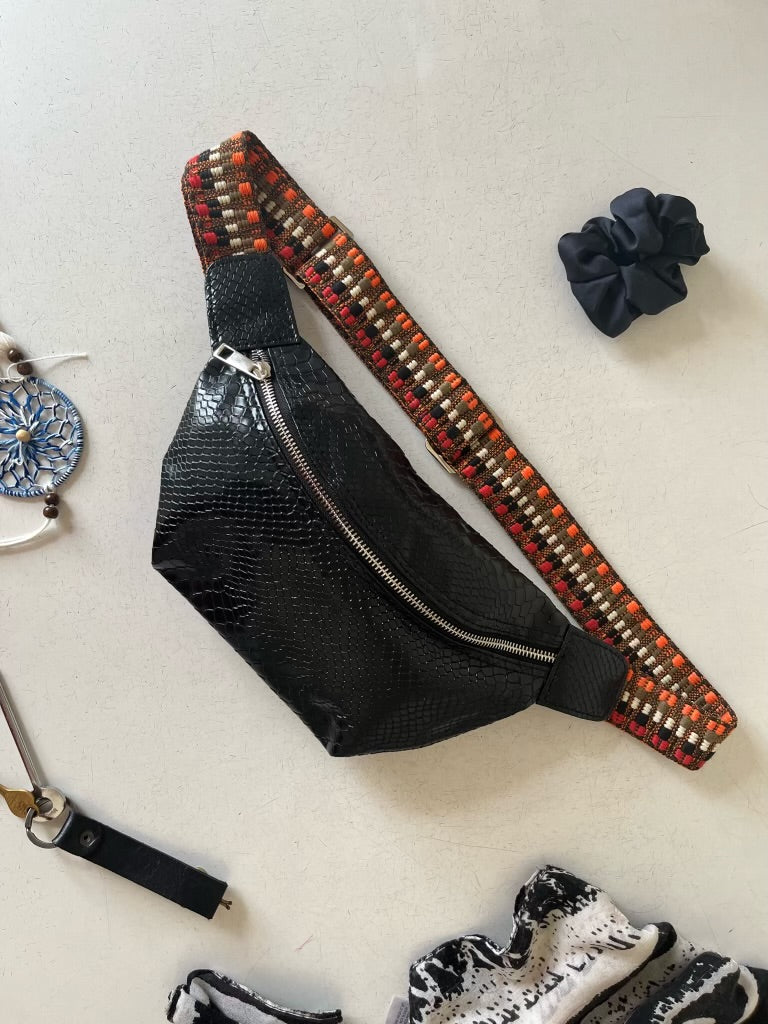 Midnight Memories (Dark Multicolor)