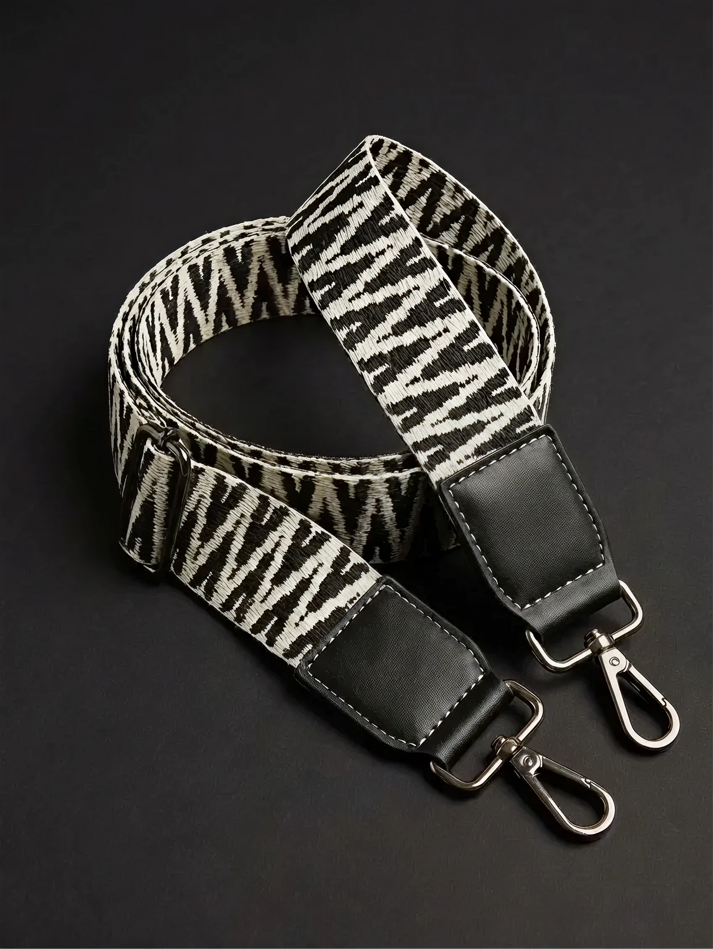 Smart Strap - White & Jet Black