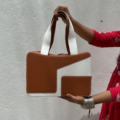 The AM-PM Bag (Brown)